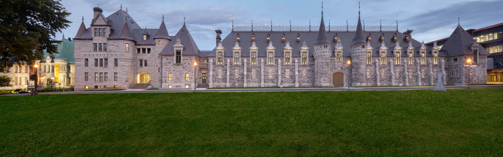 Reconstruction du Manège militaire Voltigeurs de Québec