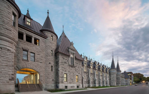 Reconstruction du Manège militaire Voltigeurs de Québec