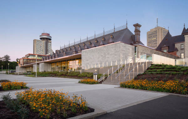 Reconstruction du Manège militaire Voltigeurs de Québec