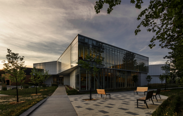 Bibliothèque  de Pierrefonds